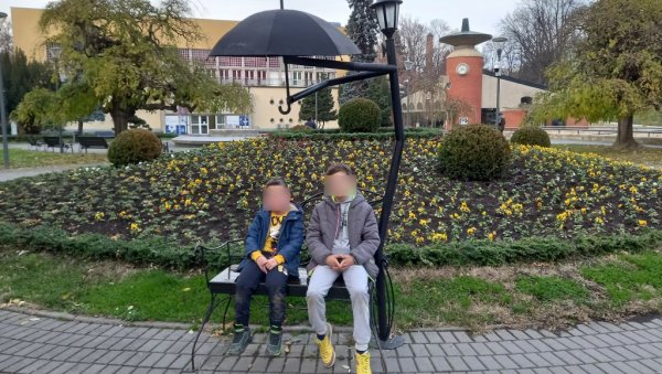 МНОГО ЈЕ ЛЕПА НАША СРБИЈА: Прва екскурзија једина два ђака из Доњег Левића код Бруса МНОГО ЈЕ ЛЕПА НАША СРБИЈА: Прва екскурзија једина два ђака из Доњег Левића код Бруса