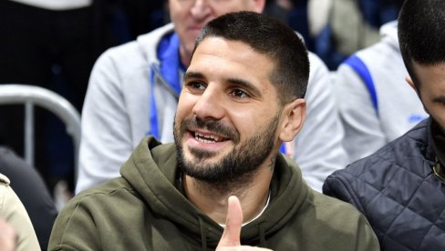 TI VIDIŠ DA SU TA DECA SPREMNA DA IZGINU ZA PARTIZAN! Najbolji strelac reprezentacije Srbije Aleksandar Mitrović pričao o crno-belima