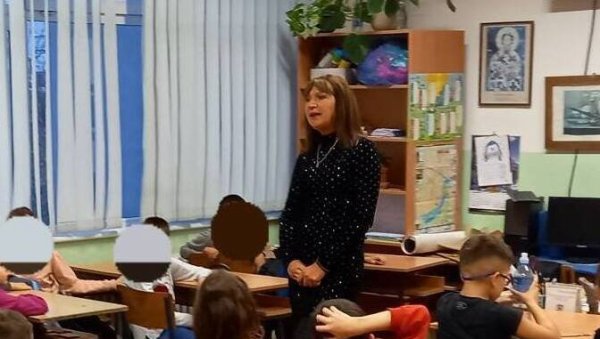НЕ ТУЧЕМ, САМО СНИМАМ: Млађи основци у Новом Саду немају свест о томе шта да предузму када се суоче са вршњачким насиљем НЕ ТУЧЕМ, САМО СНИМАМ: Млађи основци у Новом Саду немају свест о томе шта да предузму када се суоче са вршњачким насиљем