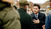 ЦРНОГОРЦИ ЛЕТЕ У НЕБО: Како је Абазовић најавио - биће подсмеха и мимова, али... ЦРНОГОРЦИ ЛЕТЕ У НЕБО: Како је Абазовић најавио - биће подсмеха и мимова, али...