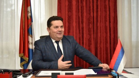 STEVANDIĆ O SRAMNOM GRAFITU: Izostaju osude pretnji Srbima STEVANDIĆ O SRAMNOM GRAFITU: Izostaju osude pretnji Srbima