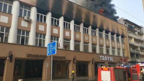 НОВА ПРЕМИЈЕРА САМО У ПАРТЕРУ: Крушевачко позориште успело да превазиђе последице недавног пожара НОВА ПРЕМИЈЕРА САМО У ПАРТЕРУ: Крушевачко позориште успело да превазиђе последице недавног пожара