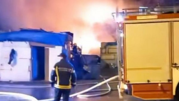 ТРАГЕДИЈА У СТАРЧЕВУ: У стравичном пожару настрадала једна особа ТРАГЕДИЈА У СТАРЧЕВУ: У стравичном пожару настрадала једна особа