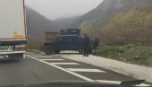 НОВИ ИНЦИДЕНТ НА КОСОВУ И МЕТОХИЈИ: Албанац малтретирао ходочаснике из централне Србије НОВИ ИНЦИДЕНТ НА КОСОВУ И МЕТОХИЈИ: Албанац малтретирао ходочаснике из централне Србије