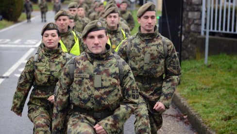 KADETI VOJNE AKADEMIJE IZVELI KONDICIONI MARŠ: Podizanje psihofizičkih sposobnosti naše vojske (FOTO) KADETI VOJNE AKADEMIJE IZVELI KONDICIONI MARŠ: Podizanje psihofizičkih sposobnosti naše vojske (FOTO)