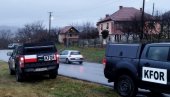 КФОР ИЗДАО САОПШТЕЊЕ: Спроводимо операције уклањања возила на путу на северу КиМ КФОР ИЗДАО САОПШТЕЊЕ: Спроводимо операције уклањања возила на путу на северу КиМ