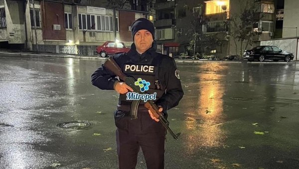 ЕВРОПО, ДА ЛИ ВИДИШ? Док се Срби на барикадама боре за голи опстанак, Курти на север шаље Росу са прстом на обарачу ЕВРОПО, ДА ЛИ ВИДИШ? Док се Срби на барикадама боре за голи опстанак, Курти на север шаље Росу са прстом на обарачу
