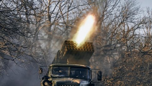 RAT U UKRAJINI: Ruske snage napreduju kod Ugledara, VSU pokušava desant kod Kahovke; Stižu i leopardi i abramsi  (FOTO/VIDEO)