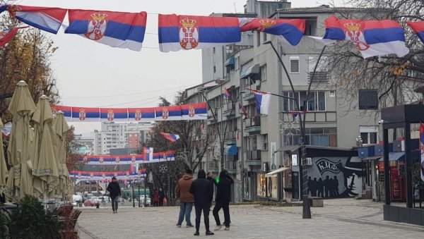 УКИДАЊЕМ ДИНАРА КУРТИ ПОДСТИЧЕ ИСЕЉАВАЊЕ СРБА: Анализа Новости: Шта би донела обустава платног промента са централном Србијом УКИДАЊЕМ ДИНАРА КУРТИ ПОДСТИЧЕ ИСЕЉАВАЊЕ СРБА: Анализа Новости: Шта би донела обустава платног промента са централном Србијом