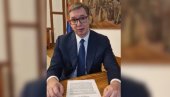 VUČIĆ SERVIRAO ŠEST DOKUMENATA: Birajte šta ćete da poštujete - pogledajte šta piše u najvažnijim od njih (VIDEO)