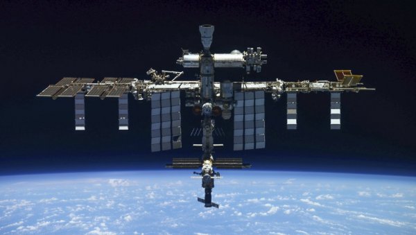 ОТКАЗАНА ШЕТЊА РУСКИХ АСТРОНАУТА СВЕМИРОМ: НАСА саопштила разлог ОТКАЗАНА ШЕТЊА РУСКИХ АСТРОНАУТА СВЕМИРОМ: НАСА саопштила разлог