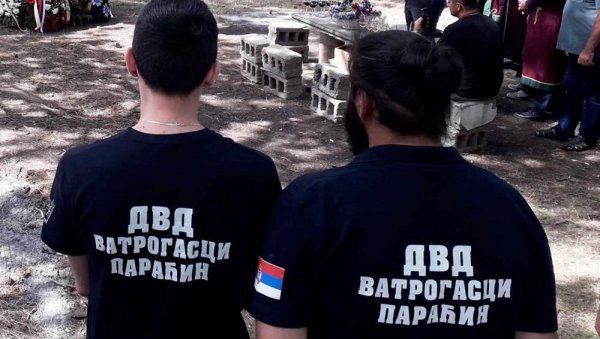 НОВА ОПРЕМА ЗА ВАТРОГАСЦЕ: ДВД „Параћин“ добило донацију од Сектора за ванредне ситуације (ФОТО) НОВА ОПРЕМА ЗА ВАТРОГАСЦЕ: ДВД „Параћин“ добило донацију од Сектора за ванредне ситуације (ФОТО)