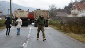 СРБИ 17. ЈУТРО НА БАРИКАДАМА: Мирна ситуација на северу КиМ после синоћне пуцњаве СРБИ 17. ЈУТРО НА БАРИКАДАМА: Мирна ситуација на северу КиМ после синоћне пуцњаве