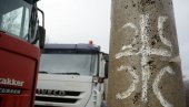 БАРИКАДЕ ДА СЕ ПОВУКУ Нови притисци на Србију - огласила се и амбасадорка Шведске БАРИКАДЕ ДА СЕ ПОВУКУ Нови притисци на Србију - огласила се и амбасадорка Шведске