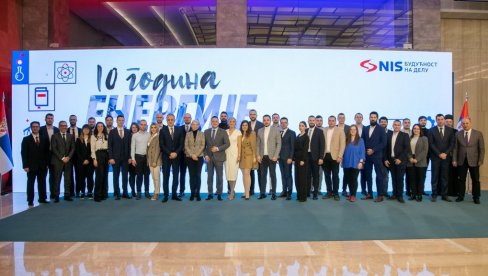 DECENIJA NIS-OVOG PROGRAMA „ENERGIJA ZNANJA“: U podršku mladim talentima, obrazovanje i nauku NIS uložio više od šest miliona evra DECENIJA NIS-OVOG PROGRAMA „ENERGIJA ZNANJA“: U podršku mladim talentima, obrazovanje i nauku NIS uložio više od šest miliona evra