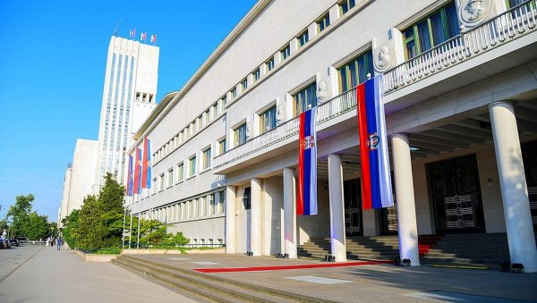ПРВА СЕДНИЦА СКУПШТИНЕ ВОЈВОДИНЕ У НОВОМ САЗИВУ НАСТАВЉА СЕ СУТРА: Јухас кандидат за председника скупштине ПРВА СЕДНИЦА СКУПШТИНЕ ВОЈВОДИНЕ У НОВОМ САЗИВУ НАСТАВЉА СЕ СУТРА: Јухас кандидат за председника скупштине