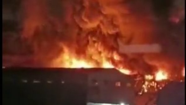 ОГРОМАН ПОЖАР НА ИСТОКУ РУСИЈЕ: Узбуна у Владивостоку, ватра гута све пред собом (ВИДЕО) ОГРОМАН ПОЖАР НА ИСТОКУ РУСИЈЕ: Узбуна у Владивостоку, ватра гута све пред собом (ВИДЕО)