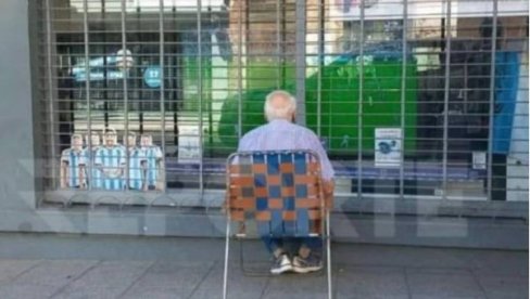 OVO MOŽE SAMO ARGENTINA: Siromašni dekica je utakmice Mundijala gledao u izlogu, a onda je usledio gest za pamćenje (VIDEO)