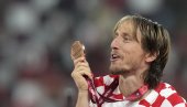 SINIŠA MIHAJLOVIĆ? MOGU SAMO DA KAŽEM OVO: Luka Modrić upitan o Mihi, a ovako je odgovorio posle podviga Hrvatske na Svetskom prvenstvu