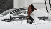 SNEG KAKAV SE NE PAMTI U MOSKVI: Povećava se visina snežnog pokrivača u ruskoj prestonici SNEG KAKAV SE NE PAMTI U MOSKVI: Povećava se visina snežnog pokrivača u ruskoj prestonici