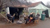 KURTI LAŽNIM SNIMCIMA UDARA PO BARIKADAMA: Opasni pokušaji lažne države da mirne proteste našeg naroda svetu predstavi kao militantne