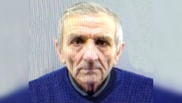 НЕСТАО ДЕКА СПАСОЈЕ ИЗ ЗРЕЊАНИНА: Унук после три дана пронашао његову јакну, ако имате било какву информацију - јавите се НЕСТАО ДЕКА СПАСОЈЕ ИЗ ЗРЕЊАНИНА: Унук после три дана пронашао његову јакну, ако имате било какву информацију - јавите се