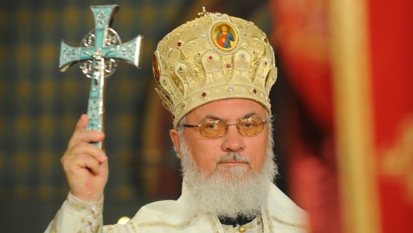 И ВЛАДИКА МЕЂУ РУСКИМ ШПИЈУНИМА: Група Октобар јуче објавила 10 нових имена за које тврди да су Путинови агенти И ВЛАДИКА МЕЂУ РУСКИМ ШПИЈУНИМА: Група Октобар јуче објавила 10 нових имена за које тврди да су Путинови агенти