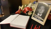 НОВИ САД И ФК ВОЈВОДИНА СЕ ОПРОСТИЛИ ОД МИХЕ: Градоначелник Ђурић: Заувек ћемо те памтити! (ФОТО, ВИДЕО)