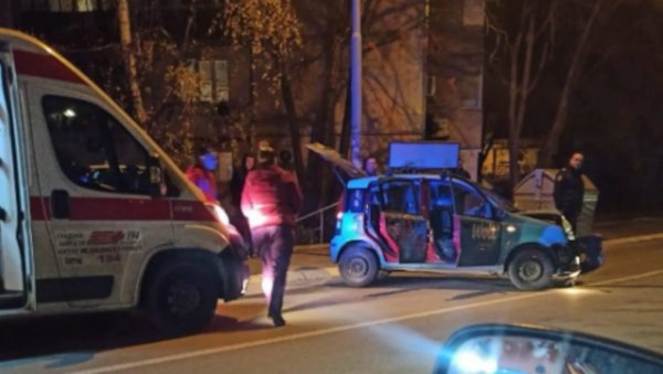 ЈЕДНА ОСОБА ЗАВРШИЛА У БОЛНИЦИ: Саобраћајна несрећа у насељу Браће Јерковић ЈЕДНА ОСОБА ЗАВРШИЛА У БОЛНИЦИ: Саобраћајна несрећа у насељу Браће Јерковић