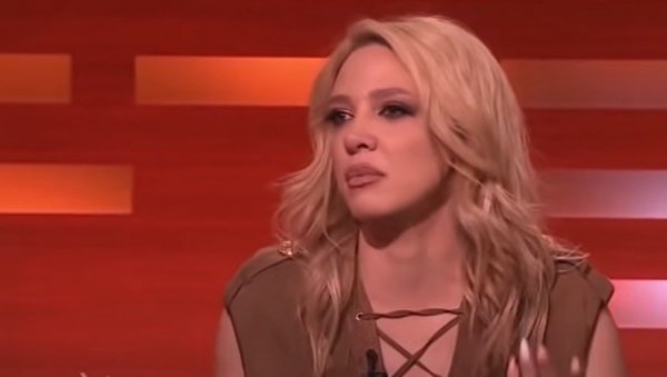 МИЛИЦА ТОДОРОВИЋ СЛОМЉЕНА ОД БОЛА: Упутила последње збогом Лаћи (ФОТО) МИЛИЦА ТОДОРОВИЋ СЛОМЉЕНА ОД БОЛА: Упутила последње збогом Лаћи (ФОТО)