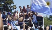 ARGENTINCI NE PRESTAJU SA SLAVLJEM: Nestvaran doček za Mesija, njegov dolazak izazvao oduševljenje (VIDEO)