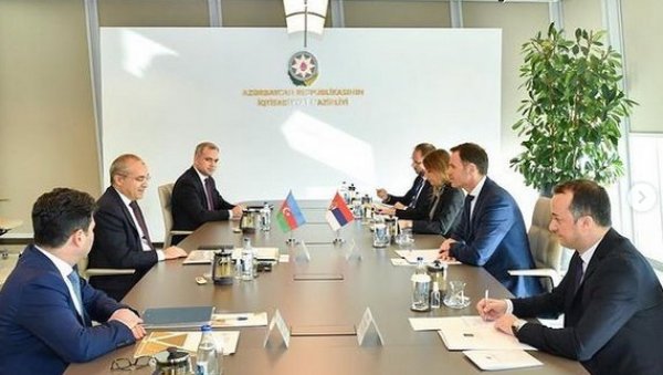 МАЛИ У АЗЕРБЕЈЏАНУ НА ВАЖНИМ САСТАНЦИМА: Битно је имати пријатеље на које можете да се ослоните када је у питању снабдевање гасом и струјом МАЛИ У АЗЕРБЕЈЏАНУ НА ВАЖНИМ САСТАНЦИМА: Битно је имати пријатеље на које можете да се ослоните када је у питању снабдевање гасом и струјом