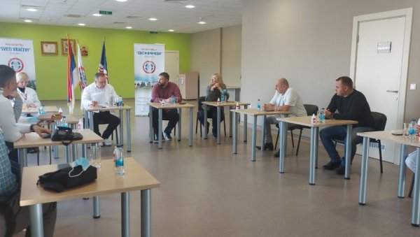 ДРАГОЦЕНА ОСКУСТВА: Делегација суботичке болнице у посети здравственој установи у Бијељини ДРАГОЦЕНА ОСКУСТВА: Делегација суботичке болнице у посети здравственој установи у Бијељини