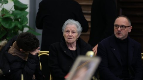 ИНТЕРВЈУ МИХИНОГ БРАТА СЛАМА ДУШУ! У ноћи када је отишао рекао сам му оно што мушкарци никада не говоре ИНТЕРВЈУ МИХИНОГ БРАТА СЛАМА ДУШУ! У ноћи када је отишао рекао сам му оно што мушкарци никада не говоре