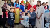 ZNAK PAŽNJE ZA NAJMLAĐE: Završena akcija podela novogodišnjih paketića ZNAK PAŽNJE ZA NAJMLAĐE: Završena akcija podela novogodišnjih paketića