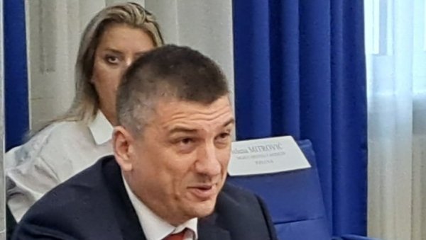 МИЛОШЕВИЋ ЈЕ УХАПШЕН ЗБОГ СТВАРАЊА КРИМИНАЛНЕ ОРГАНИЗАЦИЈЕ: Тужилац Нововић о Коњевићу, Кентери, Меденици... МИЛОШЕВИЋ ЈЕ УХАПШЕН ЗБОГ СТВАРАЊА КРИМИНАЛНЕ ОРГАНИЗАЦИЈЕ: Тужилац Нововић о Коњевићу, Кентери, Меденици...