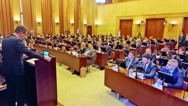 НАЈВИШЕ НОВЦА ЗА ЗДРАВСТВО: У предстојећу годину Војводина улази са рекордним буџетом од 108,5 милијарди динара НАЈВИШЕ НОВЦА ЗА ЗДРАВСТВО: У предстојећу годину Војводина улази са рекордним буџетом од 108,5 милијарди динара