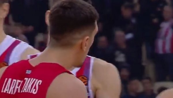 ОТКРИВЕНО! Ево зашто и са ким је кренуо да се обрачуна кошаркаш Олимпијакоса после меча са Звездом ОТКРИВЕНО! Ево зашто и са ким је кренуо да се обрачуна кошаркаш Олимпијакоса после меча са Звездом