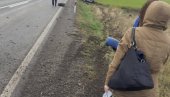 ТРАГЕДИЈА НА ПУТУ ЗА СОМБОР: Стравичан судар камиона и аута - погинула једна особа ТРАГЕДИЈА НА ПУТУ ЗА СОМБОР: Стравичан судар камиона и аута - погинула једна особа