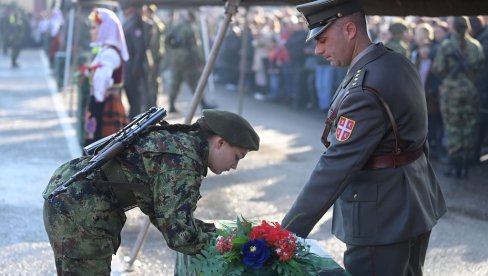 PRELEPE SLIKE IZ VALJEVA: Vojnici generacije „decembar 2022“ položili zakletvu (FOTO)