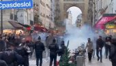 НЕРЕДИ У ПРЕСТОНИЦИ ФРАНЦУСКЕ: Лети камење и сузавац, полиција на улицама Париза (ВИДЕО) НЕРЕДИ У ПРЕСТОНИЦИ ФРАНЦУСКЕ: Лети камење и сузавац, полиција на улицама Париза (ВИДЕО)