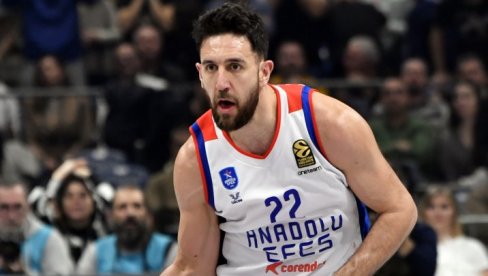 EFES JE ŠAMPION TURSKE: Sjani Vasilije Micić vodio klub iz Istanbula do titule