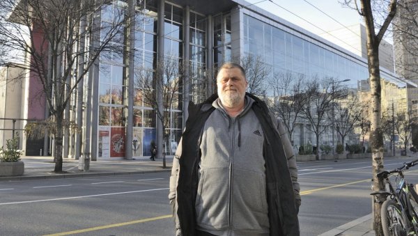 СТВАРНОСТ МОРА ДА СЕ ПОДНОСИ ДА БИСМО ПРЕЖИВЕЛИ: Андраш Урбан, редитељ за „Новости“ СТВАРНОСТ МОРА ДА СЕ ПОДНОСИ ДА БИСМО ПРЕЖИВЕЛИ: Андраш Урбан, редитељ за „Новости“