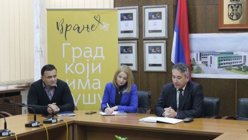 ZAJEDNO PROTIV VRŠNJAČKOG NASILJA: Vranje dobija lokalnu mrežu za borbu protiv zlostavljanja i mučenja među decom ZAJEDNO PROTIV VRŠNJAČKOG NASILJA: Vranje dobija lokalnu mrežu za borbu protiv zlostavljanja i mučenja među decom