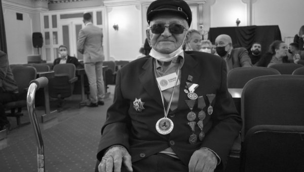 ОДЛАЗАК ПОЧАСНОГ ГРАЂАНИНА КИКИНДЕ, Преминуо Марко Вуковић, до данас једини живи ослободилац града у Другом светском рату ОДЛАЗАК ПОЧАСНОГ ГРАЂАНИНА КИКИНДЕ, Преминуо Марко Вуковић, до данас једини живи ослободилац града у Другом светском рату