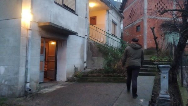ЖИВОРАД ЗАЋУТАО ПРЕД ТУЖИОЦЕМ: Убици сина одређен притвор, избо младића ножем ЖИВОРАД ЗАЋУТАО ПРЕД ТУЖИОЦЕМ: Убици сина одређен притвор, избо младића ножем
