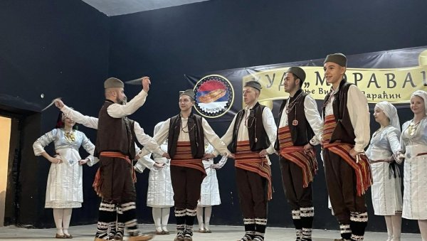 ОДРЖАНА ТРИ ПРАЗНИЧНА КОНЦЕРТА: Разиграли се КУД-ови параћинских села (ФОТО) ОДРЖАНА ТРИ ПРАЗНИЧНА КОНЦЕРТА: Разиграли се КУД-ови параћинских села (ФОТО)