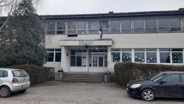 ШКОЛА НИКАД НИЈЕ БИЛА ТОПЛИЈА: ОШ Бранислав Нушић у Уровици код Неготина добила нови котао за грејање на пелет ШКОЛА НИКАД НИЈЕ БИЛА ТОПЛИЈА: ОШ Бранислав Нушић у Уровици код Неготина добила нови котао за грејање на пелет