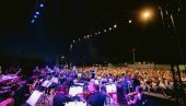 ОТКАЗАНЕ „НОВОГОДИШЊЕ ПРИЧЕ“: Без дела празничног програма СНП у Новом Саду ОТКАЗАНЕ „НОВОГОДИШЊЕ ПРИЧЕ“: Без дела празничног програма СНП у Новом Саду