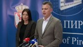 У ПИРОТСКОЈ КОТЛИНИ АМОНИЈАК ИСПОД ГРАНИЦЕ ДОЗВОЉЕНОГ:Министарка Ирена Вујовић у Пироту У ПИРОТСКОЈ КОТЛИНИ АМОНИЈАК ИСПОД ГРАНИЦЕ ДОЗВОЉЕНОГ:Министарка Ирена Вујовић у Пироту